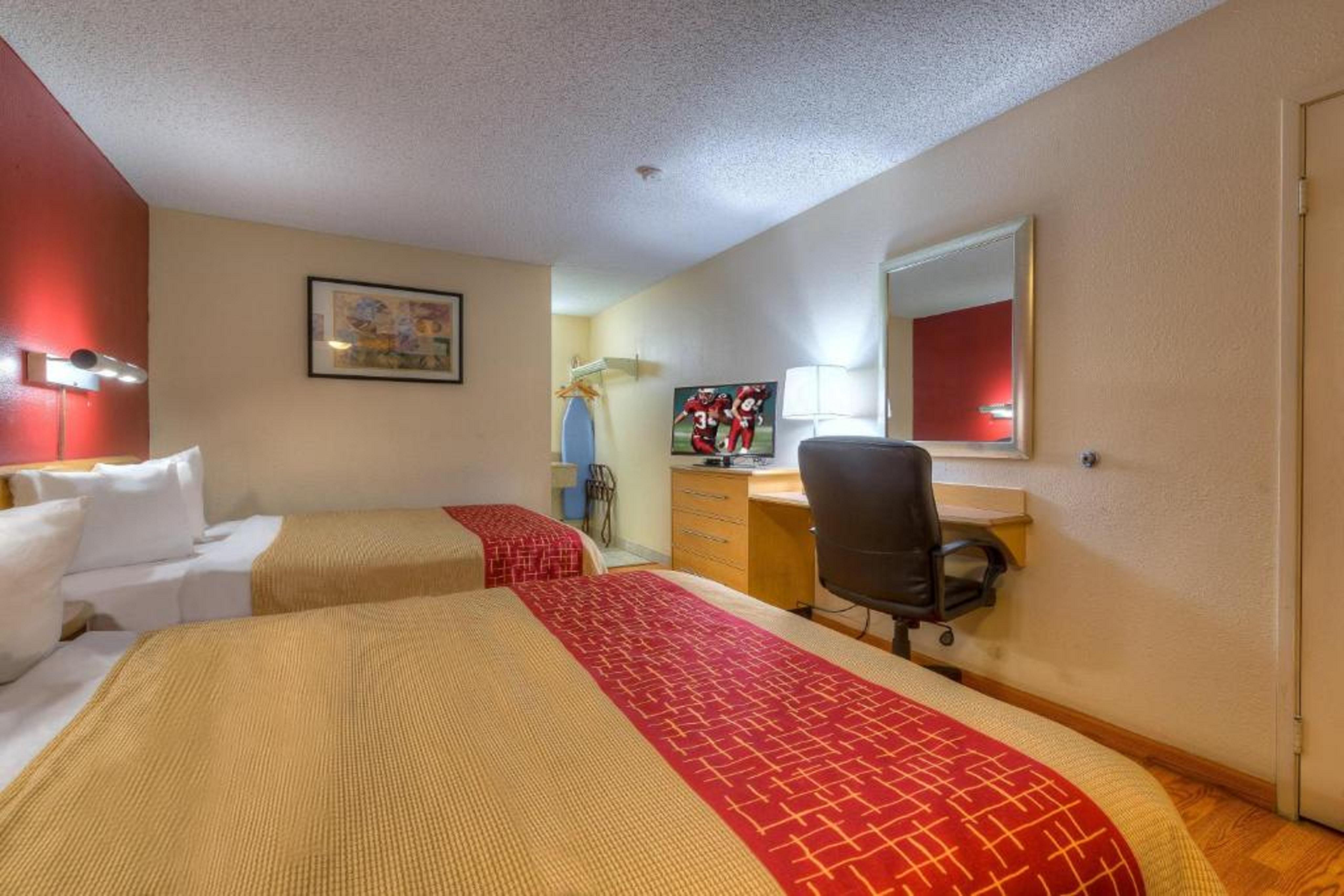 Red Roof Inn Талса Экстерьер фото